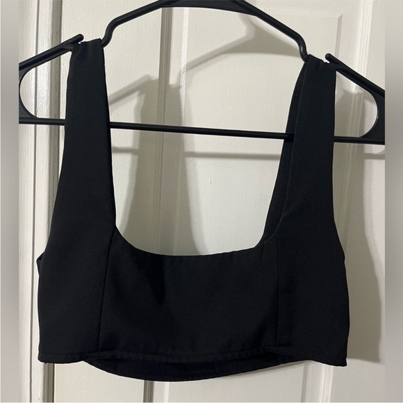 princess polly crop top - Picture 3 of 6